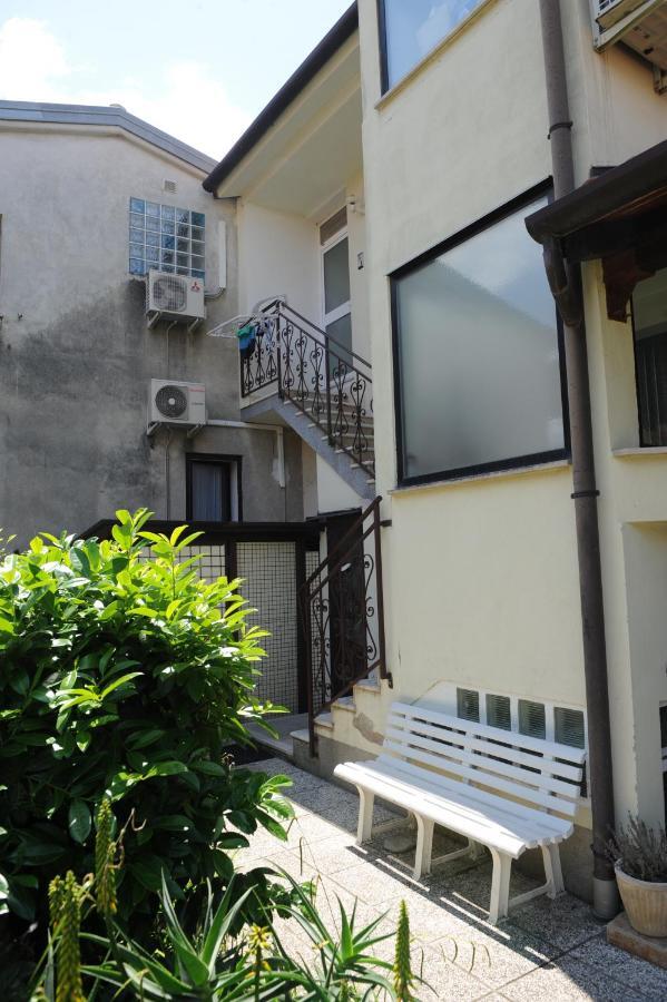 Apartma Lavela Izola Exterior foto